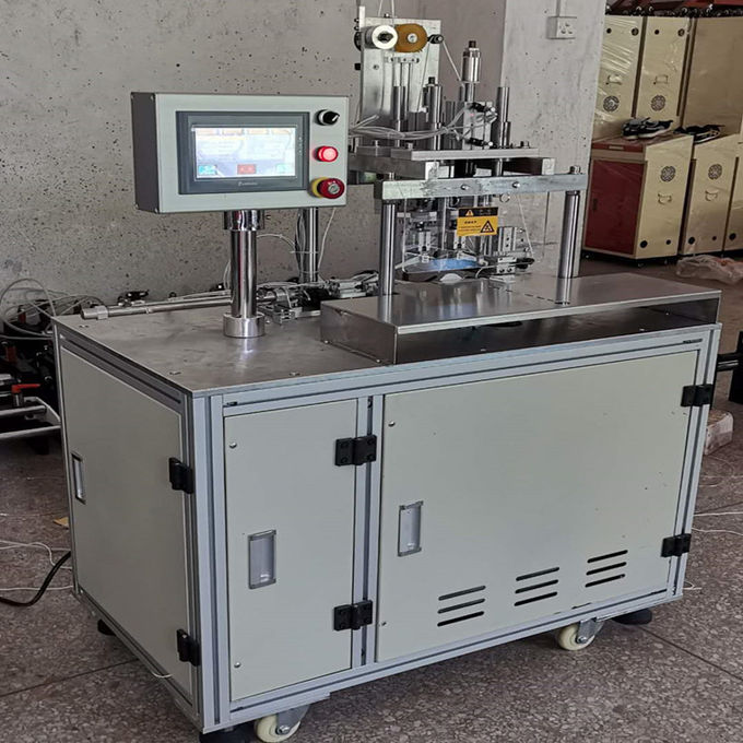 De volledig Automatische Machine van het de Stoffenlassen van het gezichtsmasker Ultrasone 0